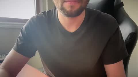 Snapshot of _ur_happy_meal chatting on 02/25/25, 09:02 DJ online show from 02/25/25, 09:02