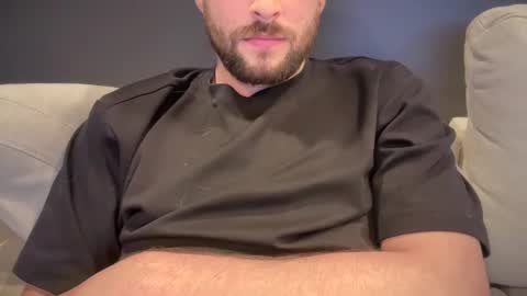 Snapshot of _ur_happy_meal chatting on 03/01/25, 04:58 DJ online show from 03/01/25, 04:58