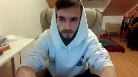 Snapshot of _v_l_a_d_ chatting on 02/06/25, 06:02 Vlad online show from 02/06/25, 06:02