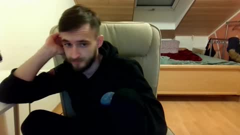 Snapshot of _v_l_a_d_ chatting on 02/13/25, 11:58 Vlad online show from 02/13/25, 11:58