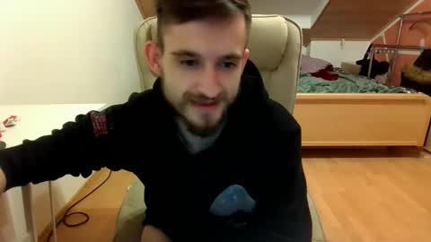 Snapshot of _v_l_a_d_ chatting on 02/15/25, 11:58 Vlad online show from 02/15/25, 11:58