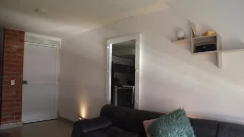 Anastasia Vahos online show from 09/25/25, 05:16