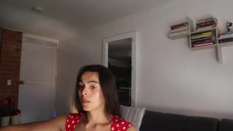 Anastasia Vahos online show from 05/07/26, 05:18
