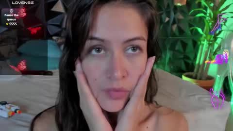 _valentina_69 online show from 12/10/24, 06:54