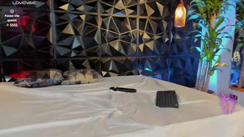 _valentina_69 online show from 12/14/24, 06:35