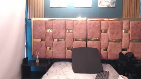 _valery34_ online show from 04/16/26, 11:33