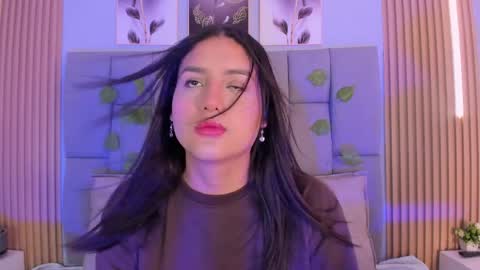 Snapshot of _valerycooper chatting on 04/05/26, 12:46 _valerycooper online show from 04/05/26, 12:46