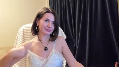 Snapshot of _vallylove chatting on 12/18/25, 12:49 _vallylove online show from 12/18/25, 12:49