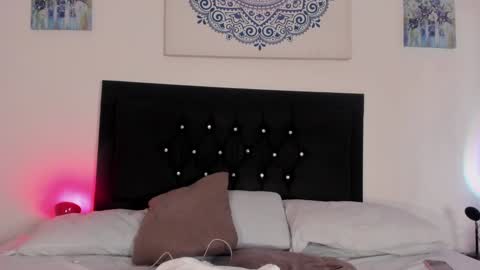 Veronica online show from 01/24/25, 12:20