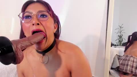 Veronica online show from 02/13/25, 04:07