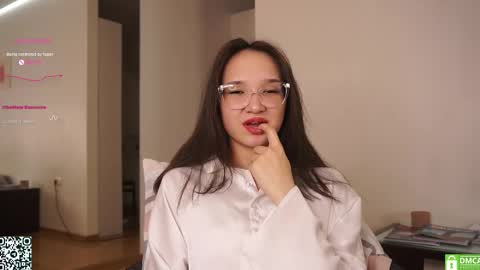 Viola online show from 03/06/25, 09:42