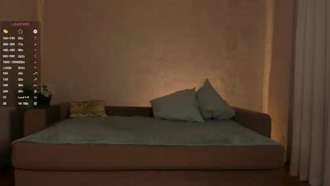 Snapshot of _vi_vi_ chatting on 06/13/26, 06:50 Viola online show from 06/13/26, 06:50