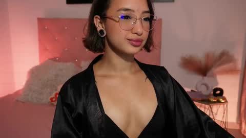 VICTORIA online show from 03/11/25, 11:37