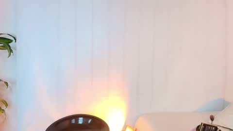 Snapshot of _victoria_foxx_ chatting on 02/08/26, 11:30 Victoria Fox online show from 02/08/26, 11:30