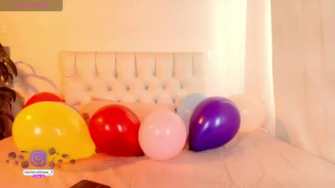 Victoria Fox online show from 04/14/26, 08:15