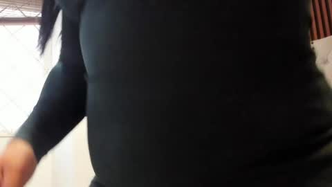 _victorialee online show from 04/17/26, 11:46