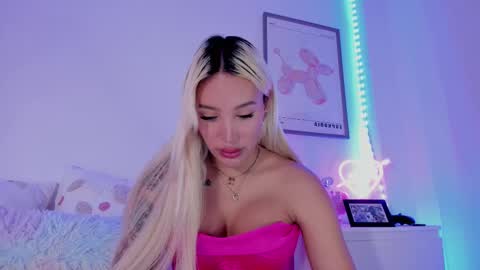   online show from 03/09/25, 09:03