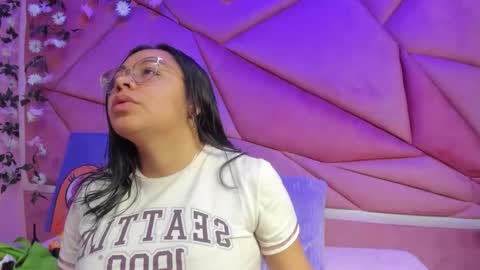 _violeta18_ online show from 11/27/25, 03:08