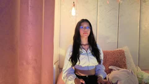   online show from 03/24/26, 08:03