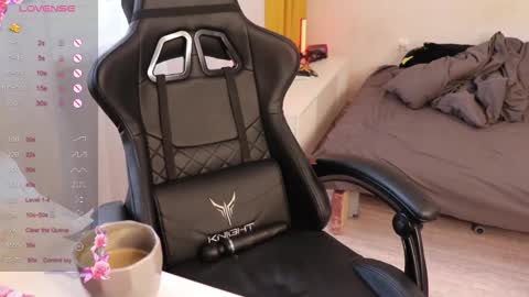 Alis online show from 10/08/25, 07:39