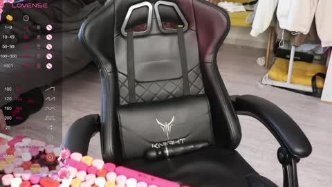 Alis online show from 04/15/26, 06:20