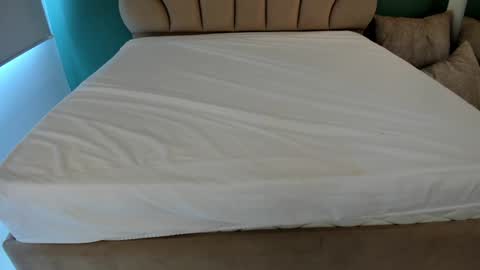 Snapshot of _vix555_ chatting on 12/04/24, 03:32 Vix online show from 12/04/24, 03:32