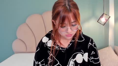 Snapshot of _vix555_ chatting on 12/12/24, 03:27 Vix online show from 12/12/24, 03:27