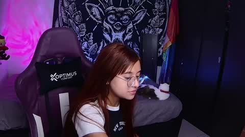 Snapshot of _vix555_ chatting on 12/24/24, 03:49 Vix online show from 12/24/24, 03:49