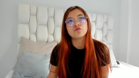 Snapshot of _vix555_ chatting on 01/02/25, 12:13 Vix online show from 01/02/25, 12:13