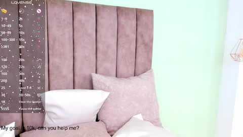 Snapshot of _vix555_ chatting on 03/05/25, 01:10 Vix online show from 03/05/25, 01:10