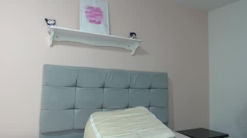 Snapshot of _wanndaa_ chatting on 11/23/25, 03:06 wanda online show from 11/23/25, 03:06