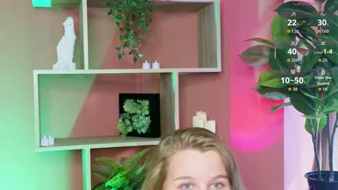 _watchmesmile_ online show from 05/25/26, 04:40