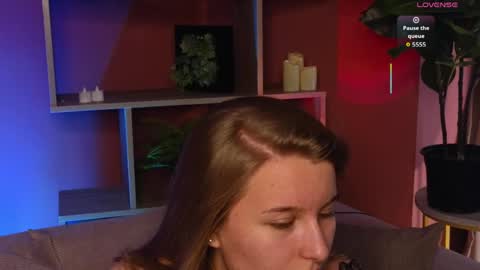 _watchmesmile_ online show from 05/26/26, 04:52