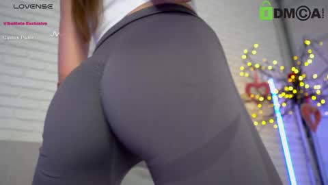 Snapshot of _wild_berry chatting on 02/12/25, 08:29 Lily online show from 02/12/25, 08:29