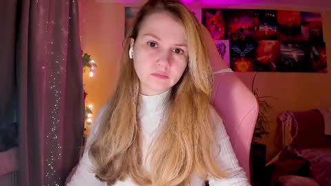 Enni online show from 09/25/25, 07:34