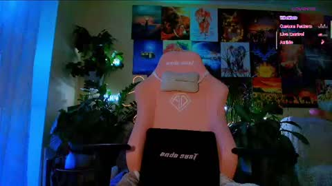 Snapshot of _witch__ chatting on 06/18/26, 09:14 Enni online show from 06/18/26, 09:14