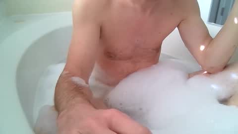 Tom online show from 12/15/25, 05:17