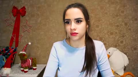 Snapshot of _your_fantasy_girl chatting on 12/28/24, 05:12 Alisa online show from 12/28/24, 05:12