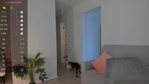 Snapshot of _your_tessa chatting on 02/10/25, 09:58 Tessa - online show from 02/10/25, 09:58