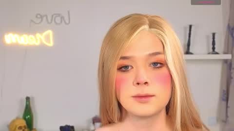 LITTLE FOX online show from 10/18/25, 11:55