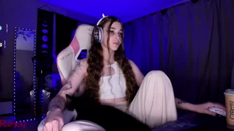 Roxy online show from 10/21/25, 10:32