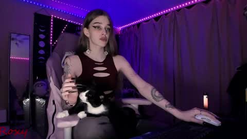 Roxy online show from 04/29/26, 05:30