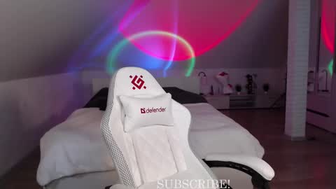 Nicole  Thomas  Dave online show from 03/11/25, 03:12