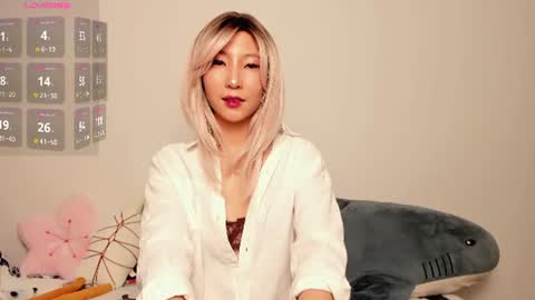 Snapshot of _yuriko chatting on 07/08/26, 01:59 Mia online show from 07/08/26, 01:59