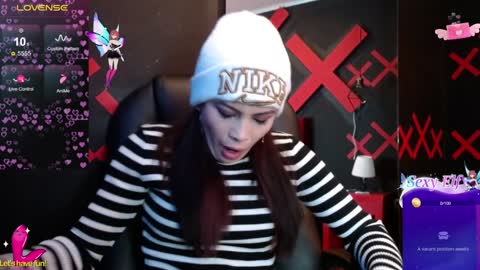 Snapshot of _yuyi chatting on 02/06/25, 11:10 Yuyi online show from 02/06/25, 11:10