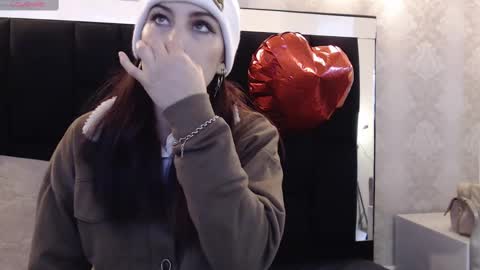 Snapshot of _yuyi chatting on 02/16/25, 11:16 Yuyi online show from 02/16/25, 11:16