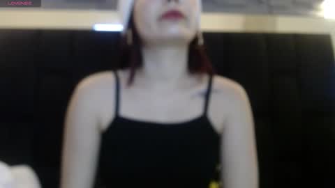 Snapshot of _yuyi chatting on 09/14/25, 12:59 Yuyi online show from 09/14/25, 12:59