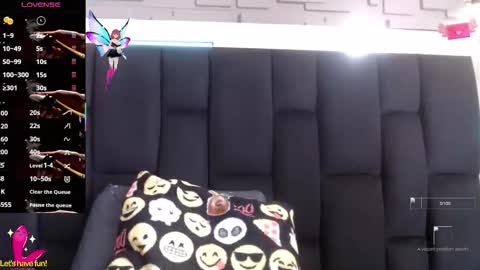 Snapshot of _yuyi chatting on 09/17/25, 12:40 Yuyi online show from 09/17/25, 12:40