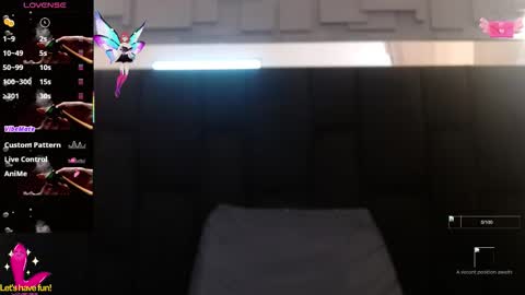 Snapshot of _yuyi chatting on 09/24/25, 12:41 Yuyi online show from 09/24/25, 12:41