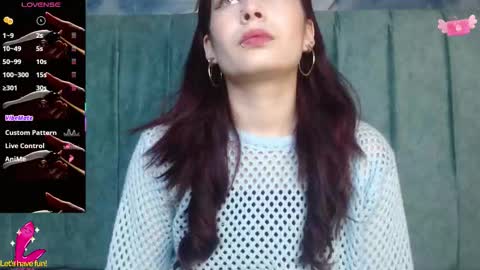 Snapshot of _yuyi chatting on 09/27/25, 09:20 Yuyi online show from 09/27/25, 09:20